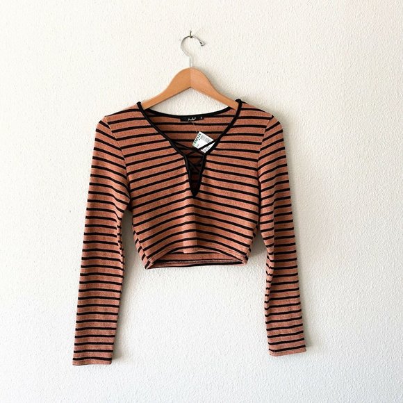 Papaya Tops - Papaya NWT cropped long sleeve blouse tan black